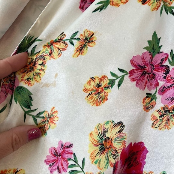 Vintage Gold Label Victoria Secret ivory red floral robe size Large - Picture 11 of 16